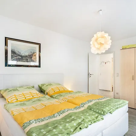 Am Residenzschloss Altenburg