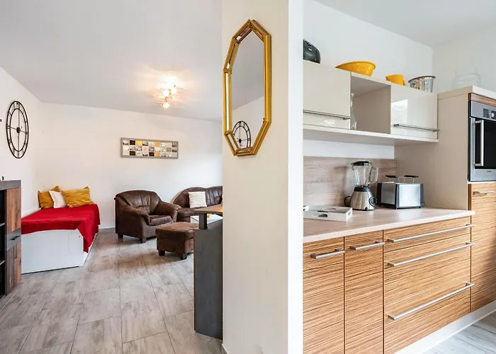 Am Residenzschloss *